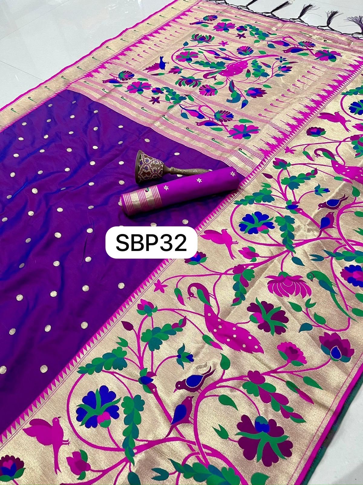 Big border Maharani Paithani SBP32 - Image 3